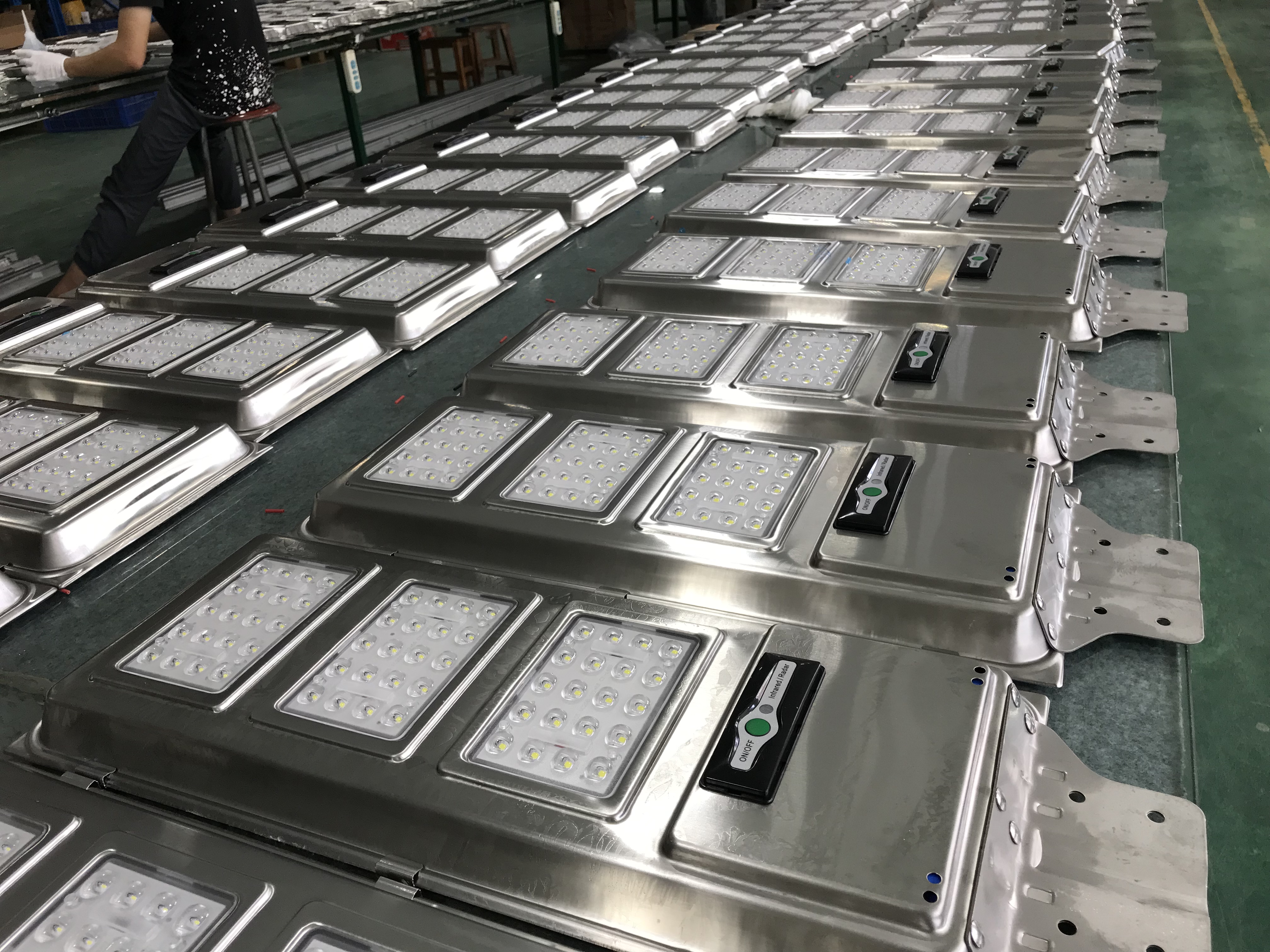 太陽能一體化路燈-傳奇(圖7) 太陽能一體化路燈-傳奇(圖7)